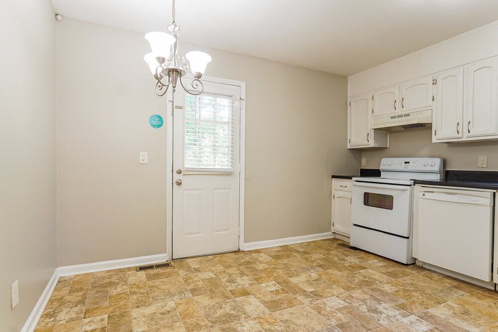 20 Moonglow Dr - Photo 7 of 17