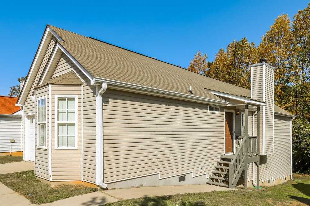 1072 Abington Ct - Photo 3 of 16