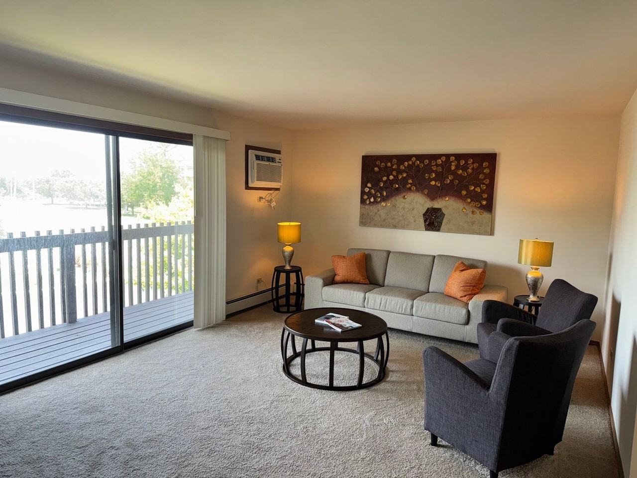 Apartments of Orland - Photo 2 of 15