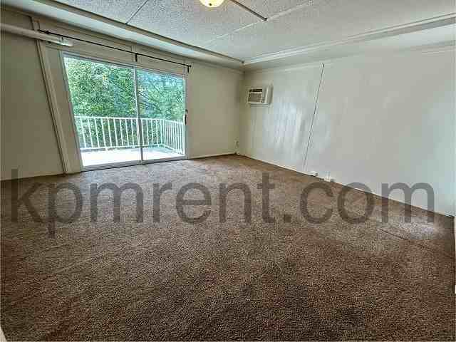 Stardust Apartments - Photo 6 of 43