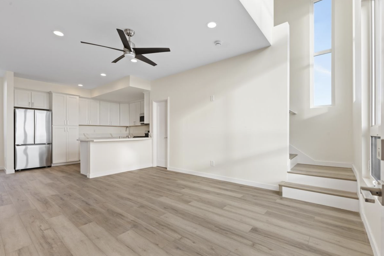 2717 Columbia Street-103 - Photo 4 of 12