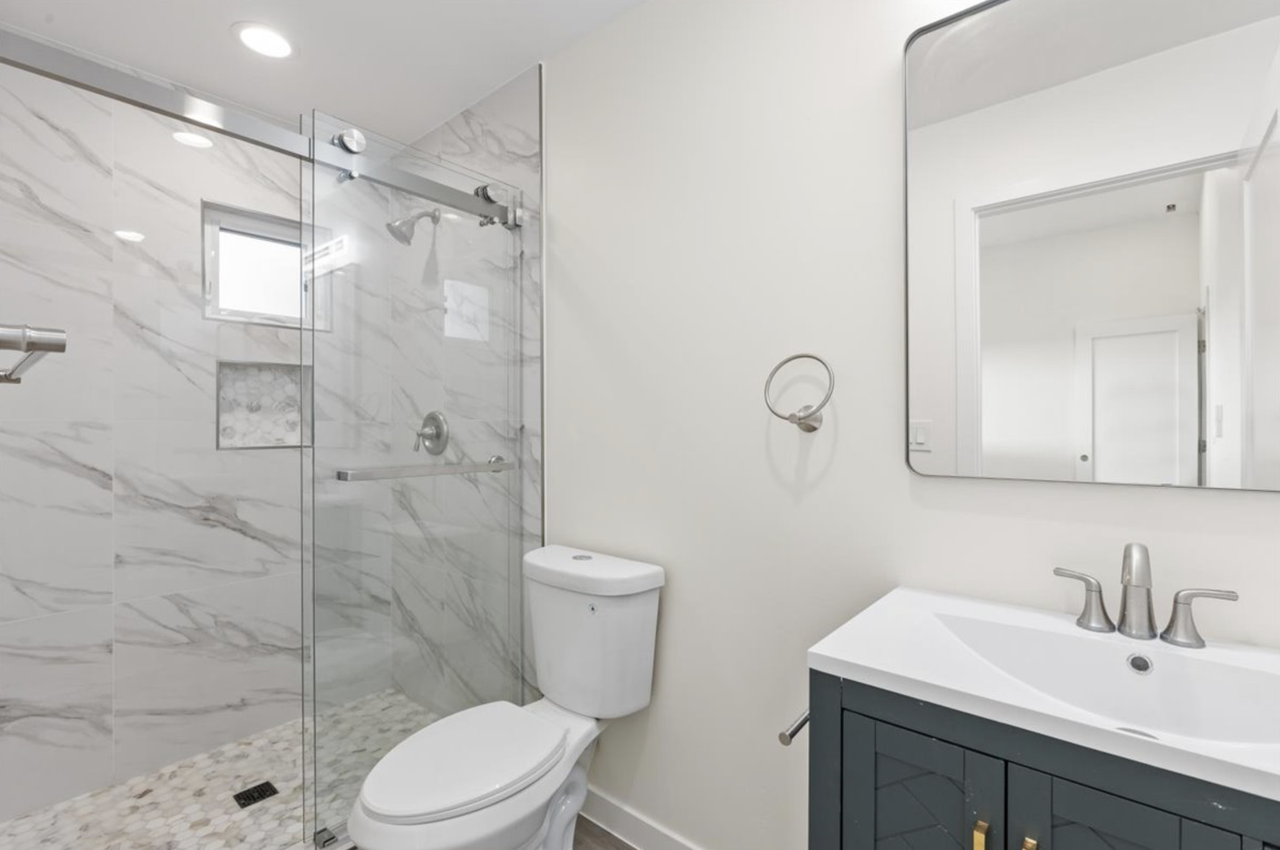 2717 Columbia Street-103 - Photo 7 of 12