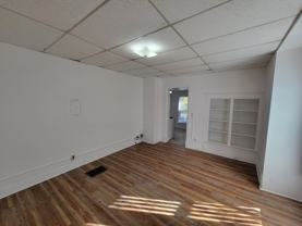 Walnut St 2218 - Photo 1 of 1