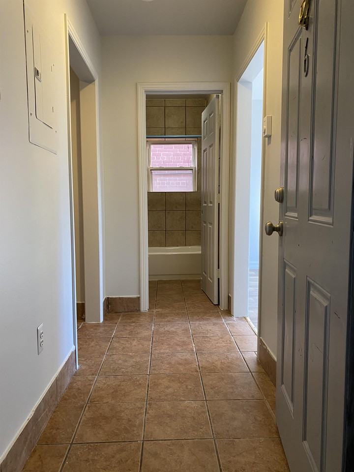 22 Cadillac Street - Photo 2 of 10