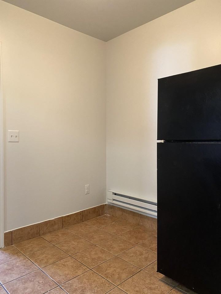 22 Cadillac Street - Photo 7 of 10