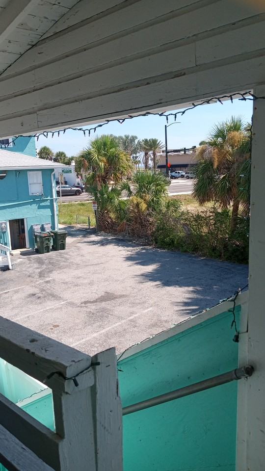 708 East International Speedway Boulevard - Photo 3 of 10