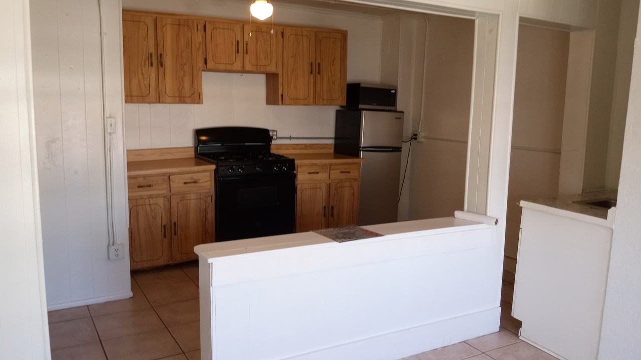 708 East International Speedway Boulevard - Photo 5 of 10