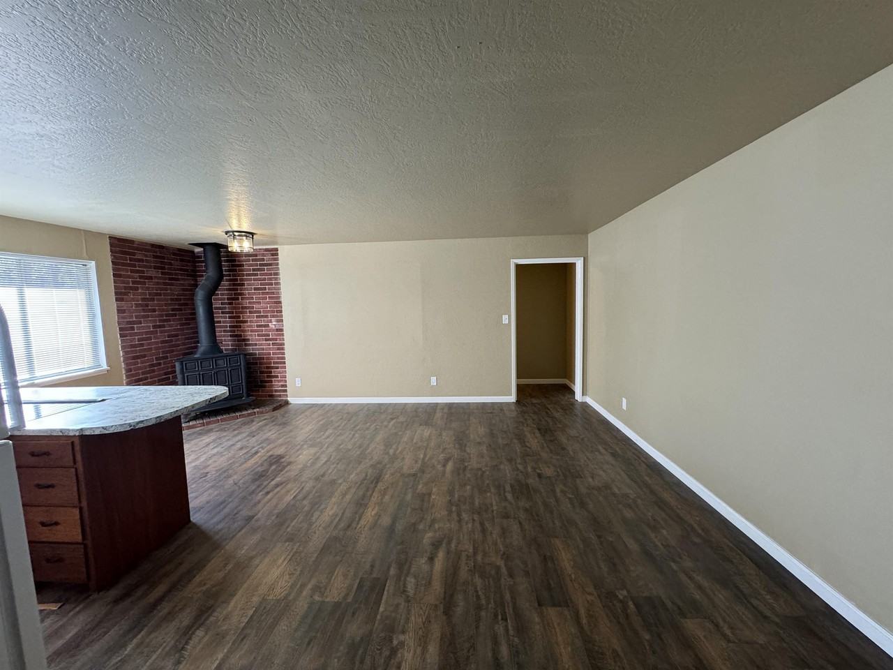 1198 Martin Avenue - Photo 2 of 10