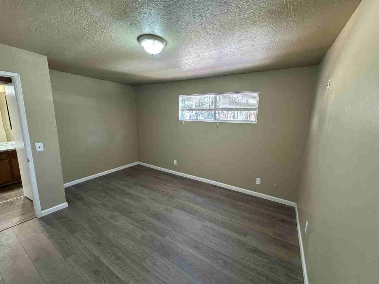 1198 Martin Avenue - Photo 6 of 10