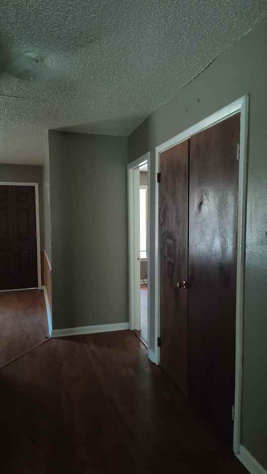 901 East 29th Avenue - Photo 3 of 12