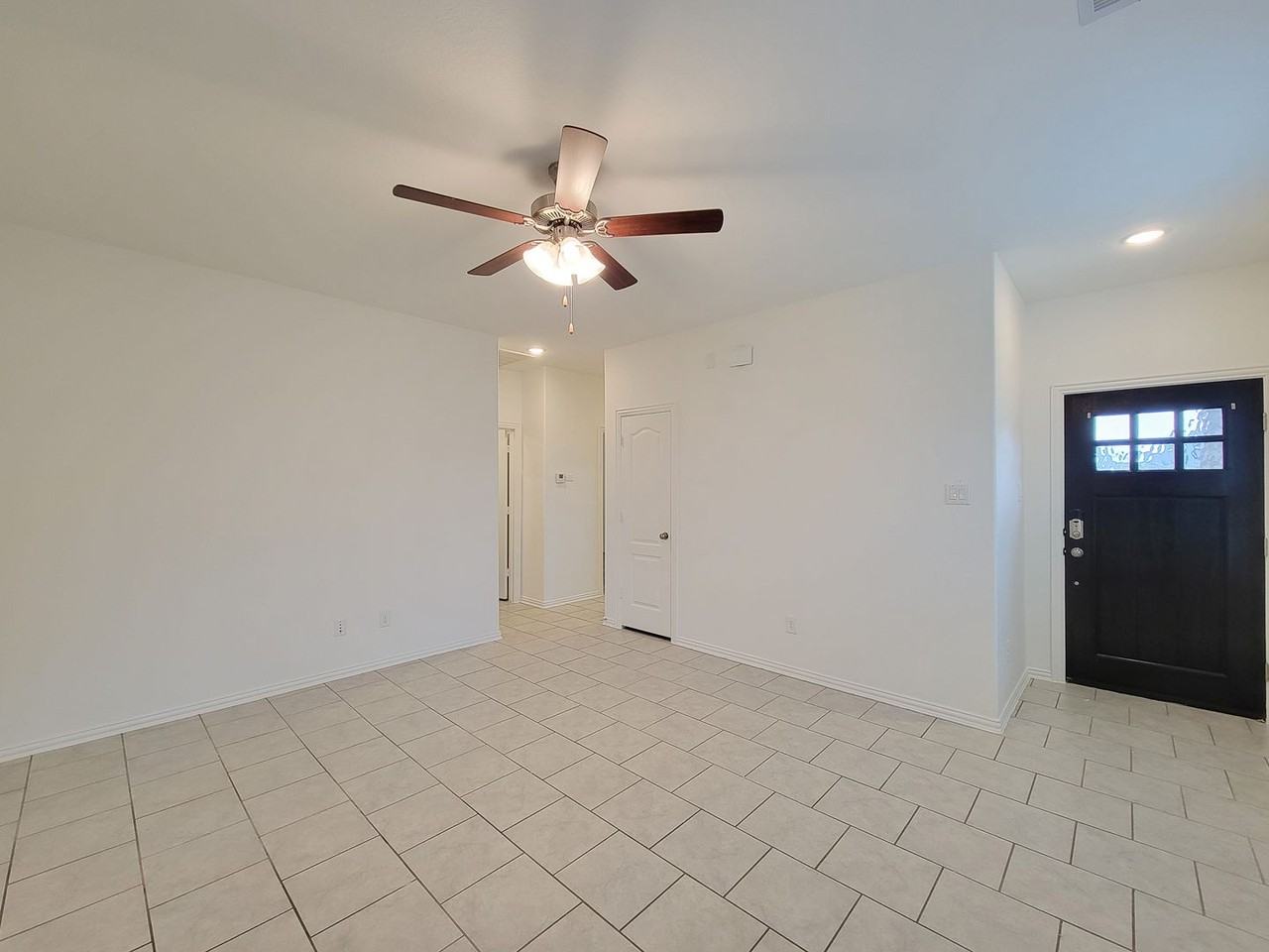 31351 Horseshoe Meadow Bend Ln - Photo 4 of 36