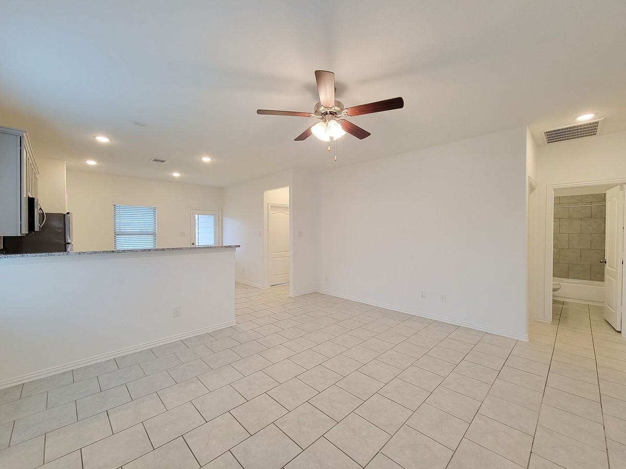 31351 Horseshoe Meadow Bend Ln - Photo 5 of 36