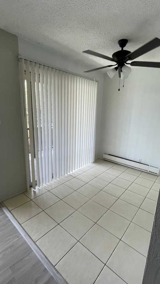 1800 Rexford Drive - Photo 6 of 24