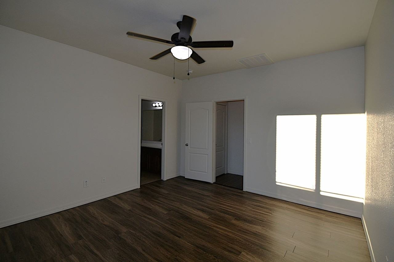 33050 N Falcon Trl - Photo 6 of 16