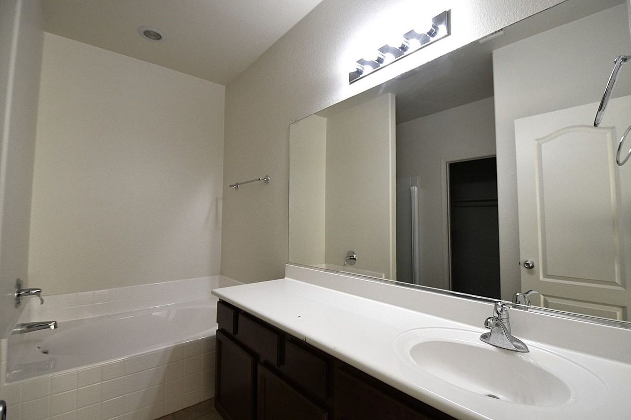 33050 N Falcon Trl - Photo 7 of 16