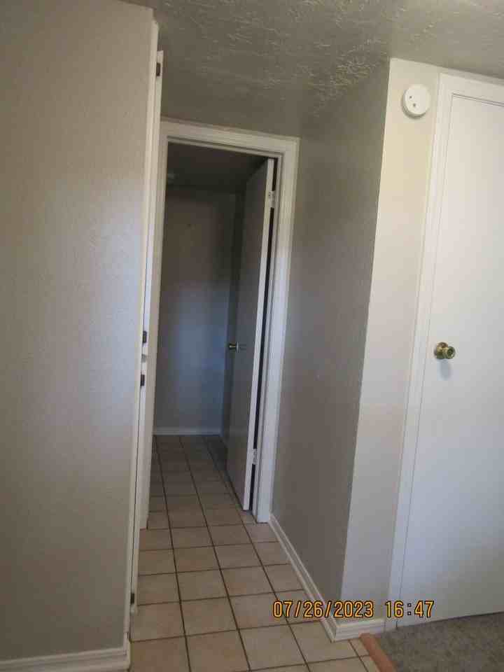 5406 Nw Sir Brian Ave Apt B - Photo 5 of 42