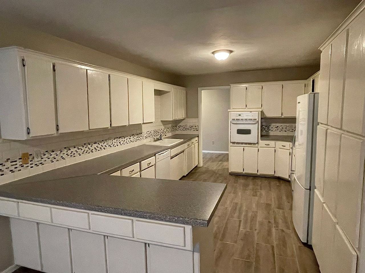 7012 Spinnaker Lane - Photo 6 of 22