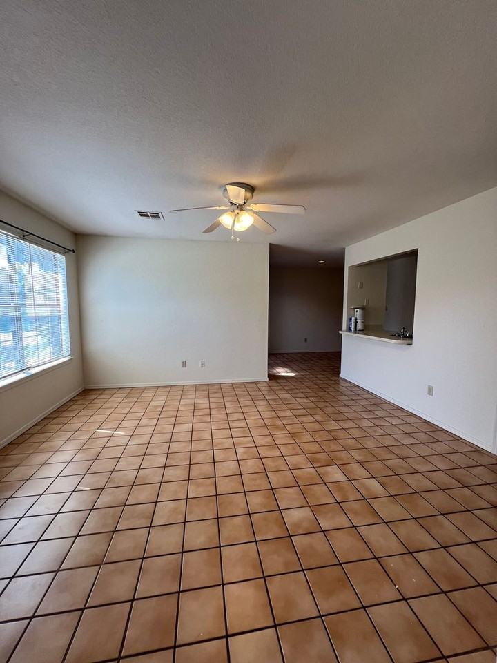 3000 Chautauqua Ave #148 - Photo 3 of 13