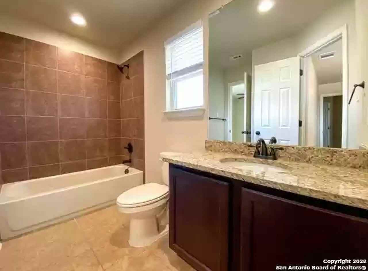 3433 Haylee Grace Pl - Photo 4 of 30
