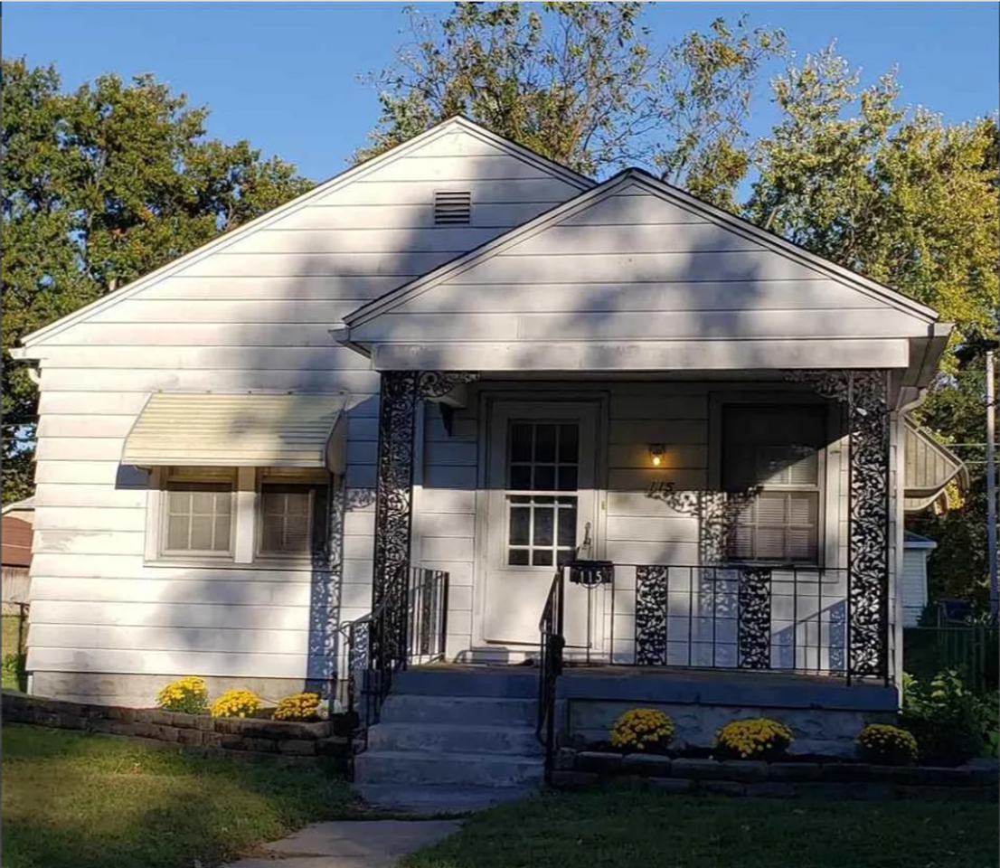 115 N 37th St - Photo 2 of 8