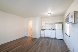 ds135 - Photo 1 of 1