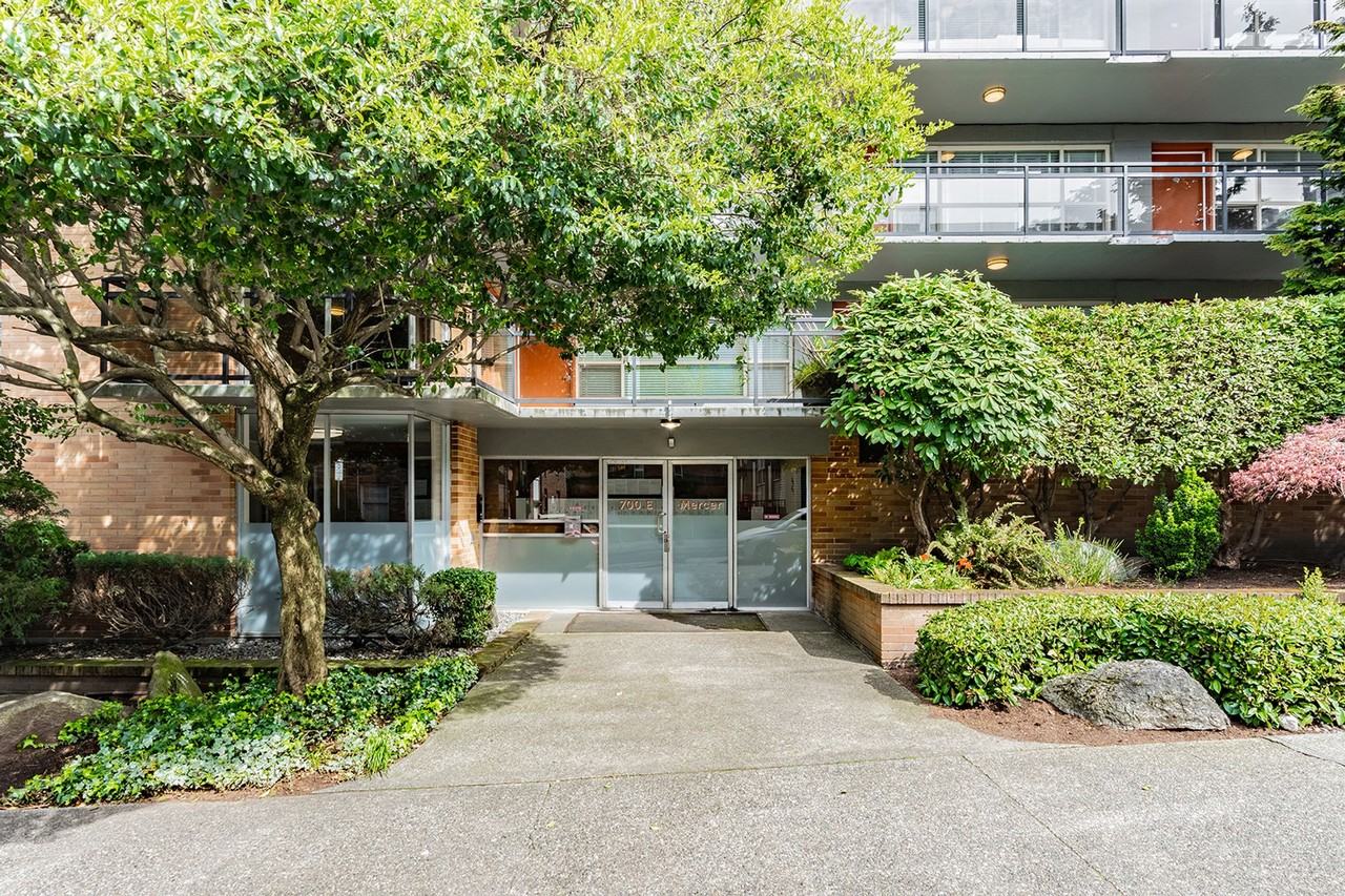 700 E Mercer - Photo 7 of 9