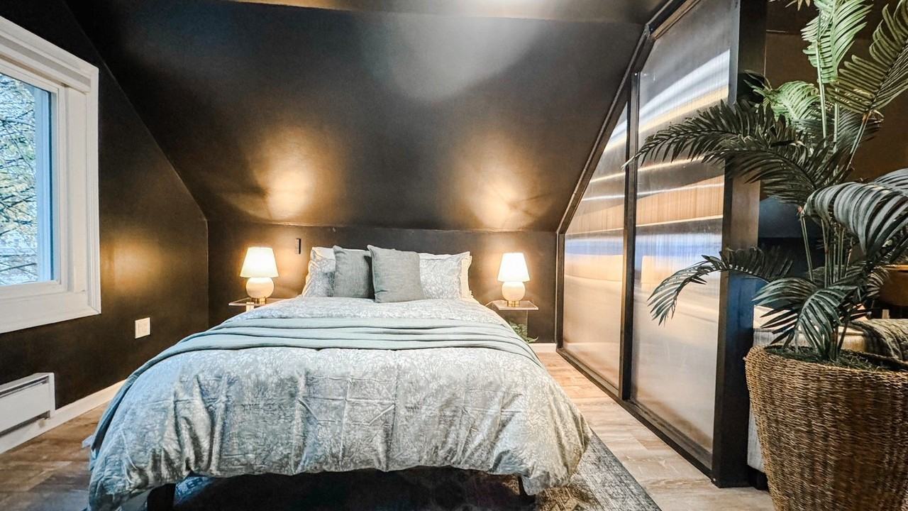 1075 Garson Ave - Photo 2 of 13