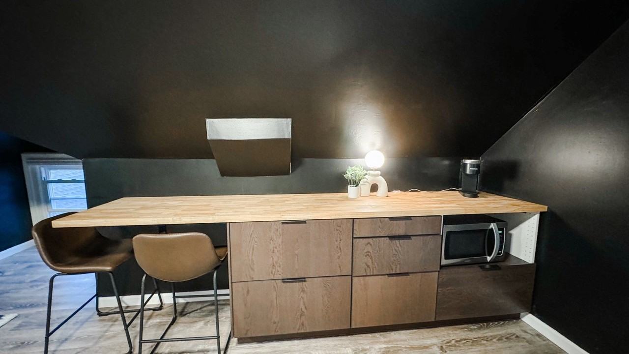 1075 Garson Ave - Photo 4 of 13