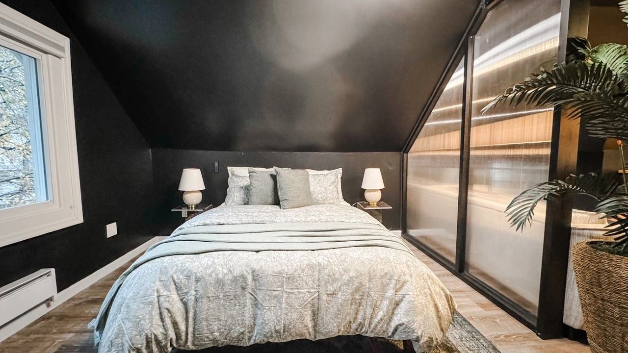 1075 Garson Ave - Photo 5 of 13