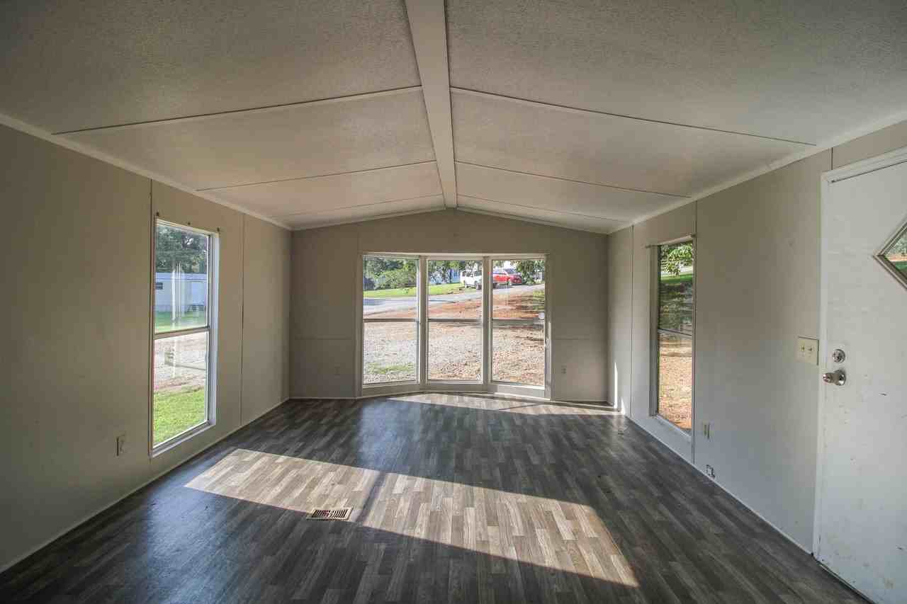 228 Cameron Cir - Photo 2 of 14