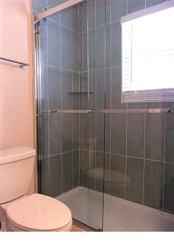 1718 N Indiana Ave - Photo 7 of 10