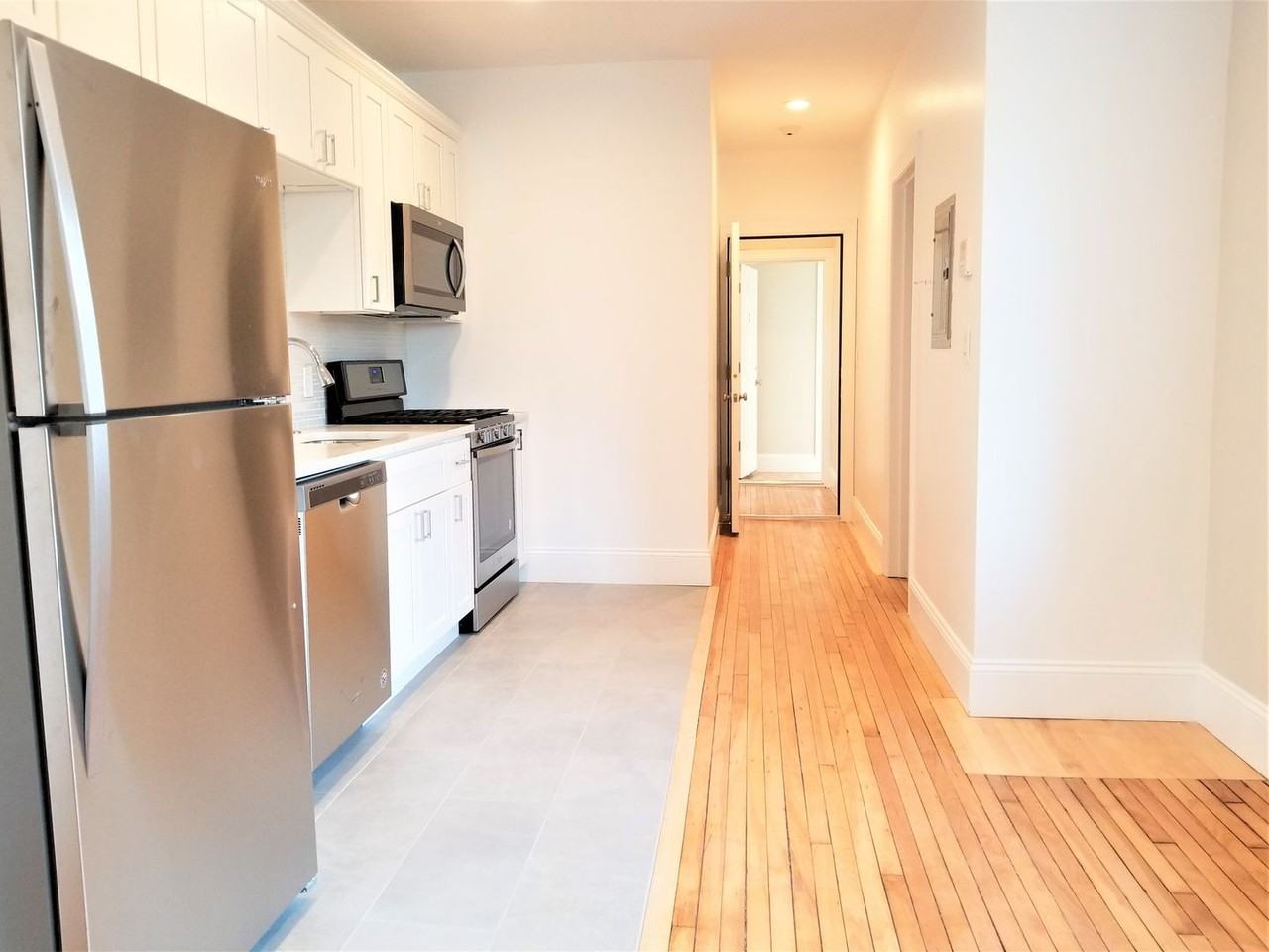 8 Gardner St - Photo 3 of 7