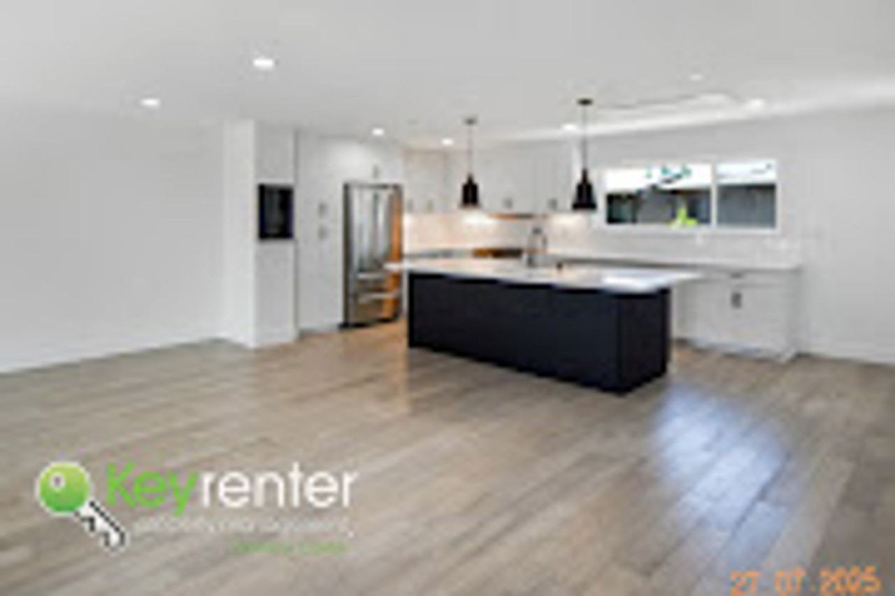 212 Avant Pl - Photo 3 of 35