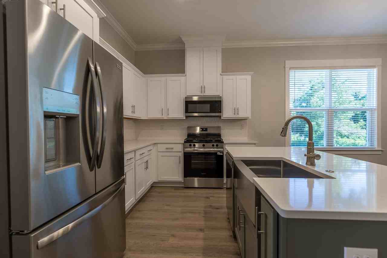 582 Morning Mist Way - Photo 2 of 25