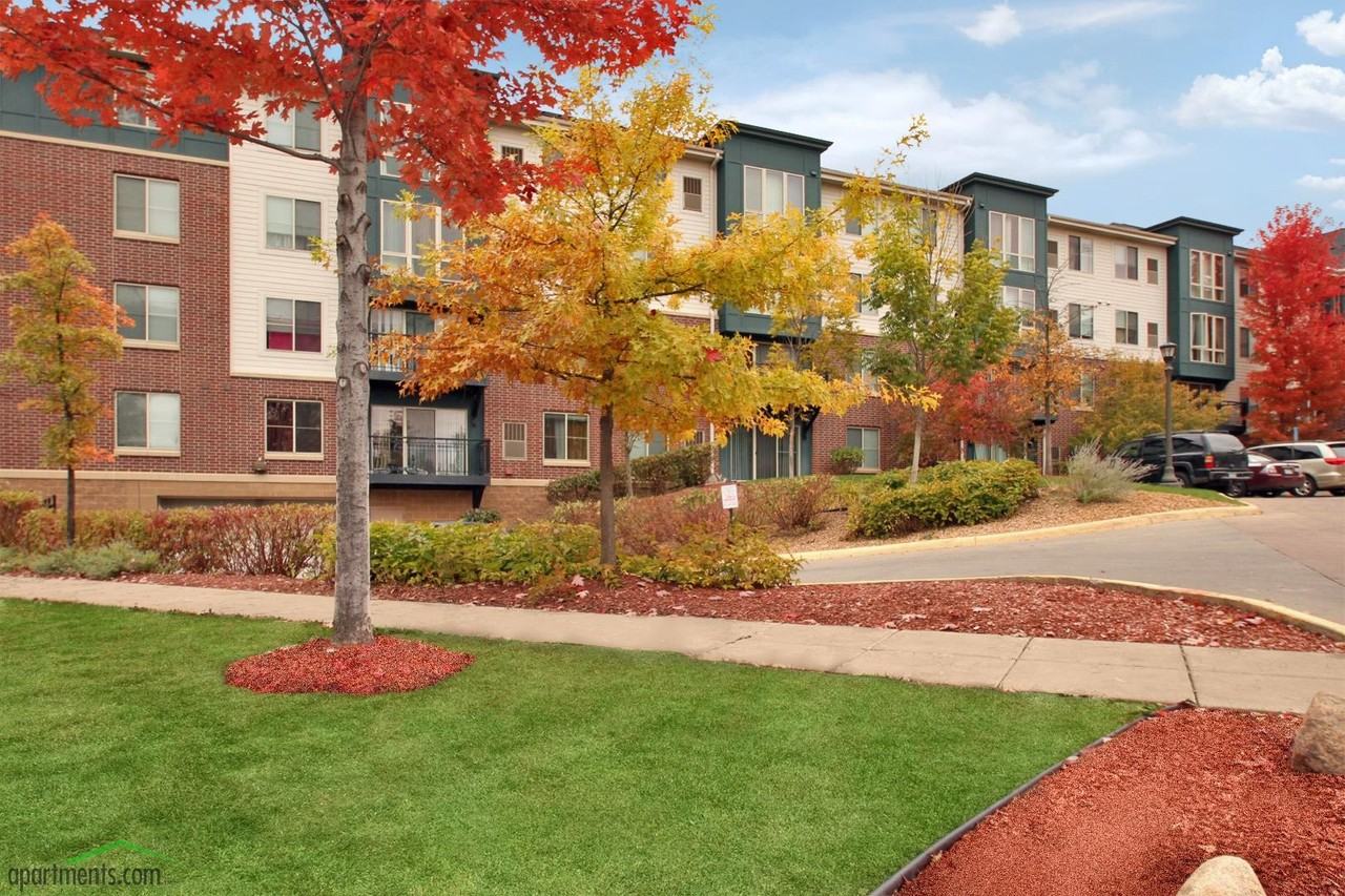 Joseph's Pointe at Upper Landing - Photo 3 of 10