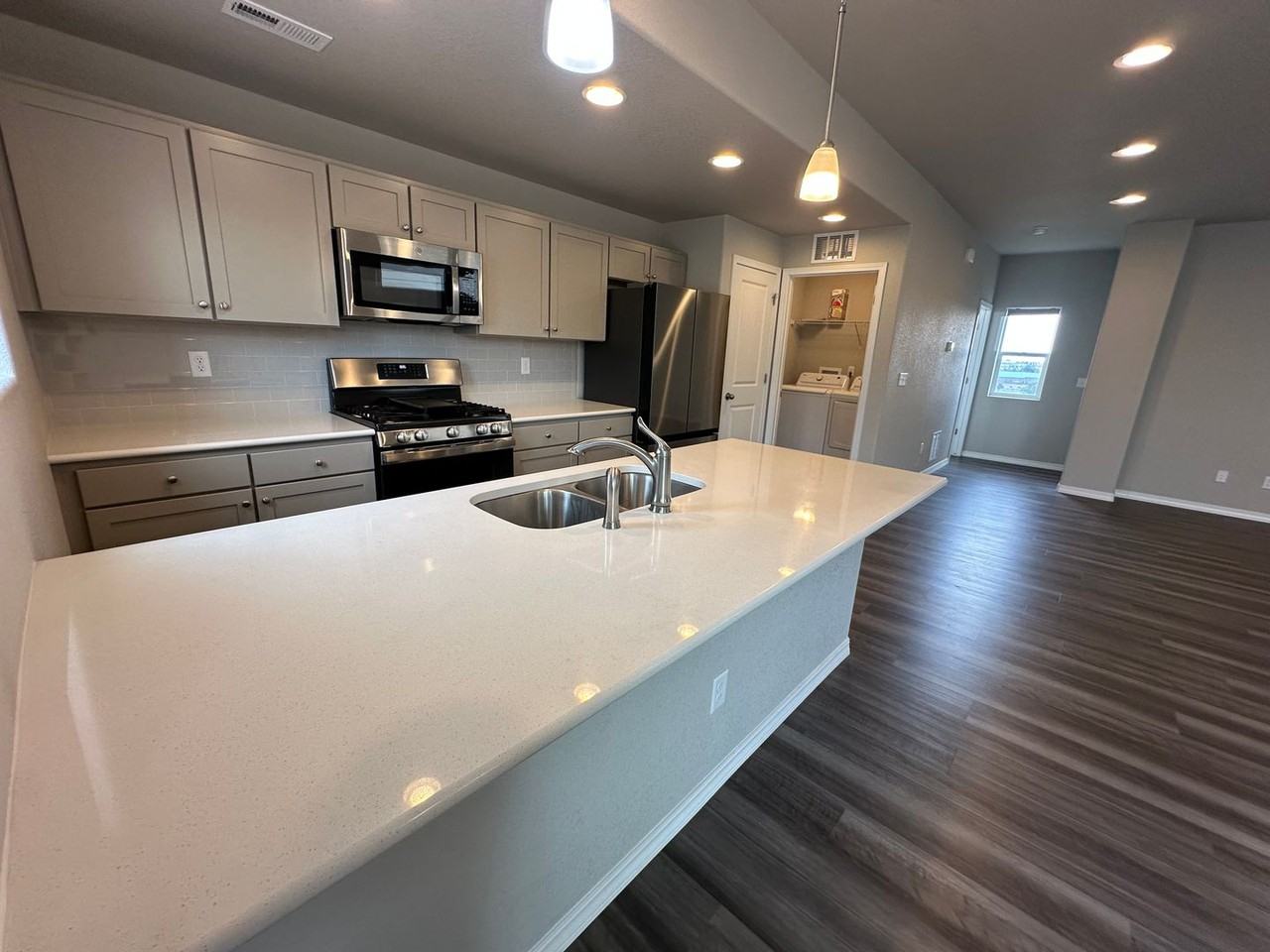 7435 Gorgeted Quail Grv - Photo 6 of 26