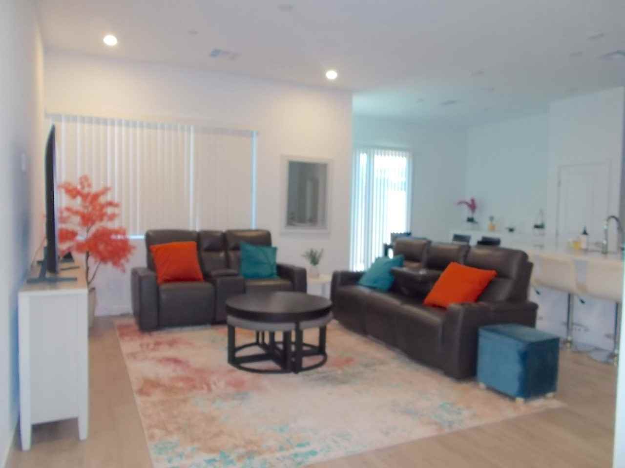 3360 Santa Verdiana St - Photo 3 of 31