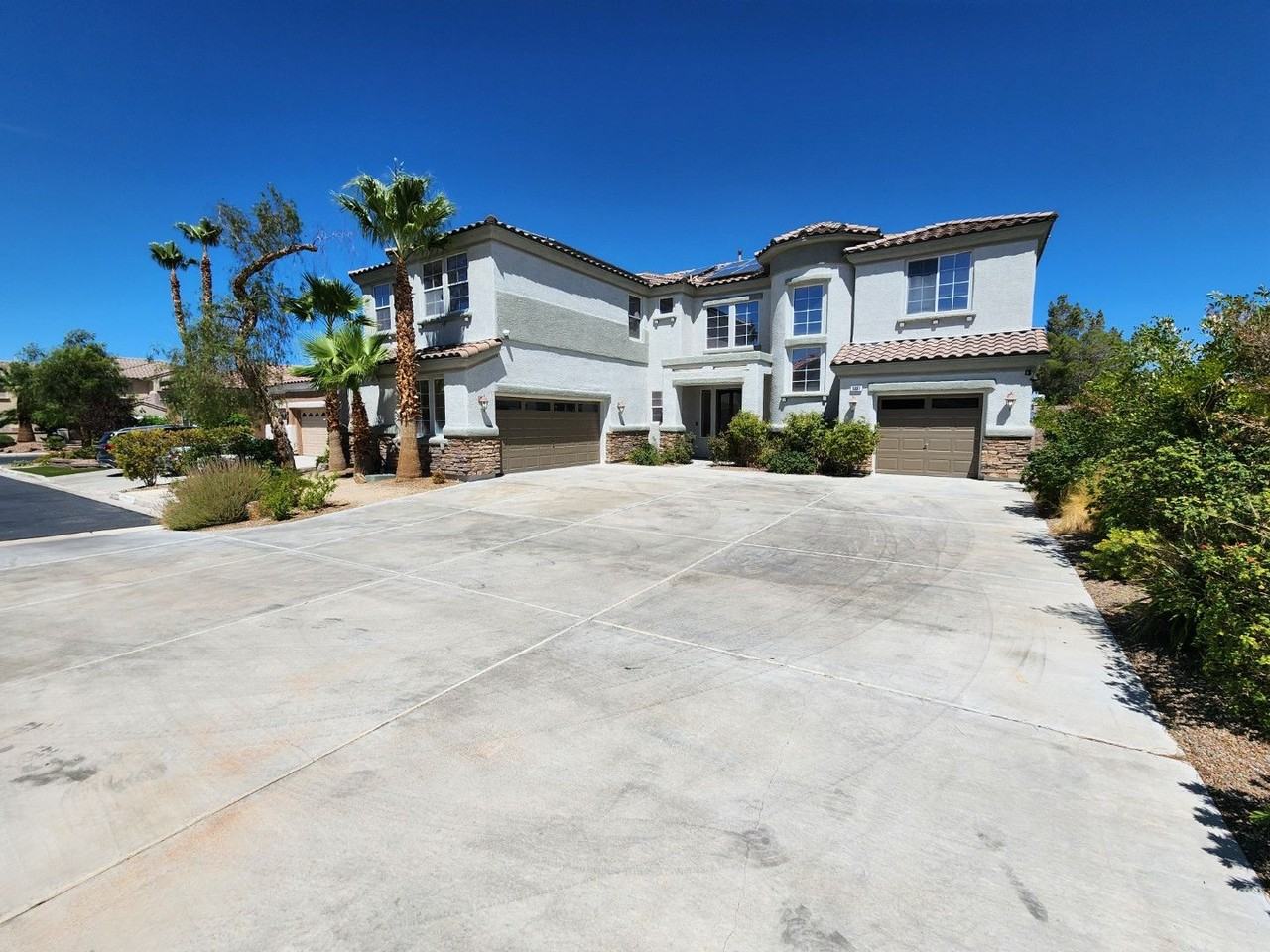 5337 Polizze Ave - Photo 2 of 50