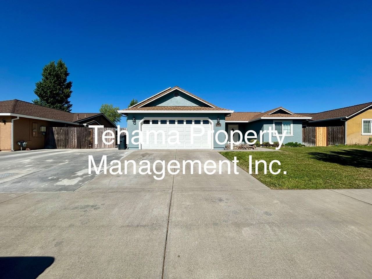 740 Larie Ln - Photo 2 of 20