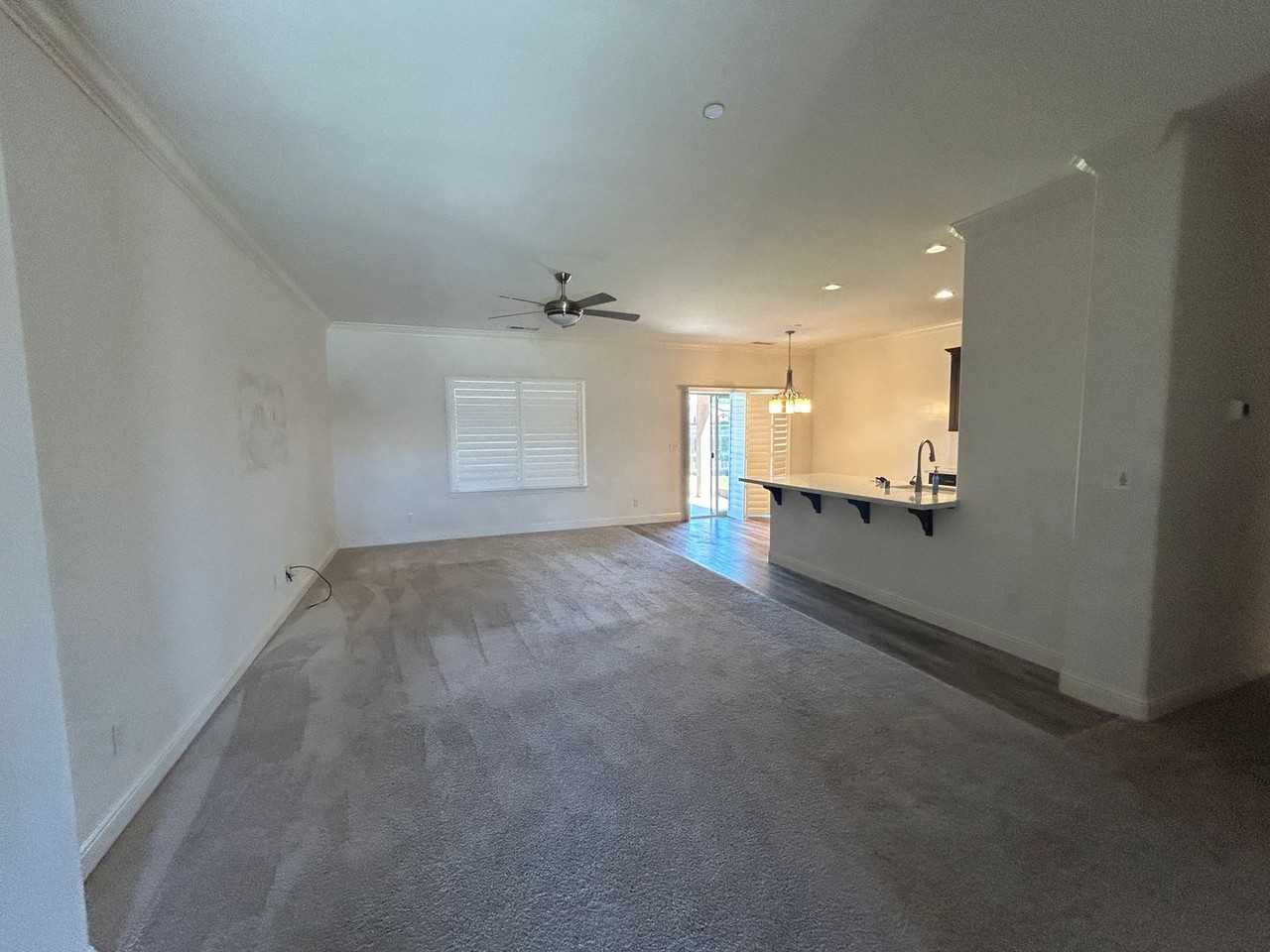 2185 Silverbrooke St - Photo 3 of 13