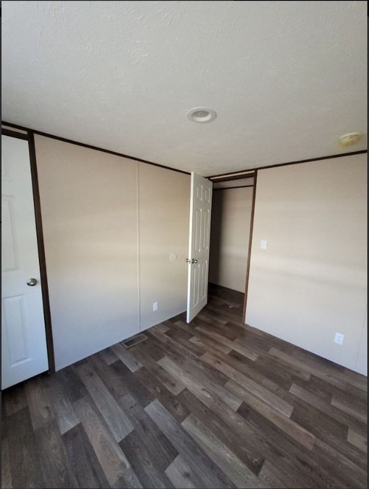 238 Freeman Cir - Photo 7 of 17