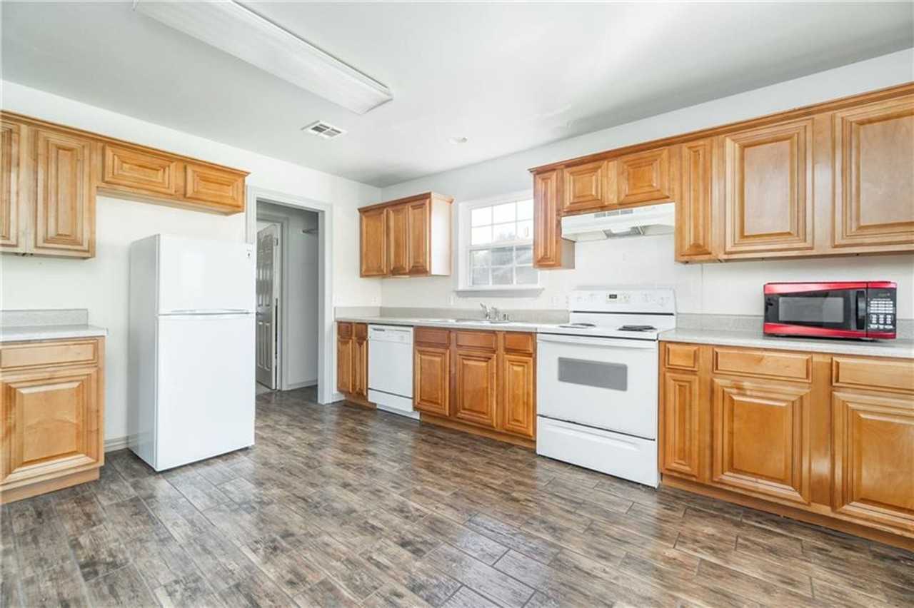 2551 Turner Way - Photo 4 of 13
