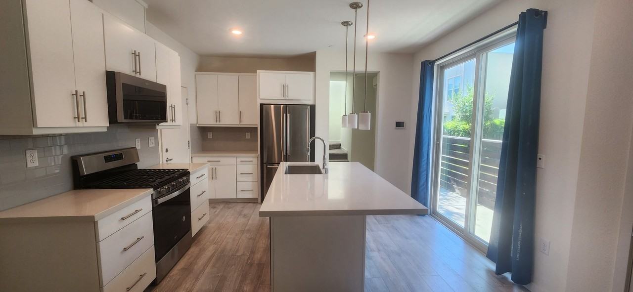 141 Log Pond Ln - Photo 6 of 16