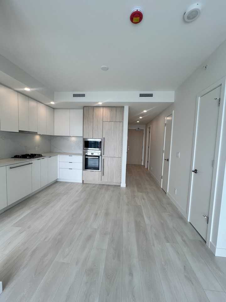 537 Cottonwood Avenue #3803 - Photo 4 of 31