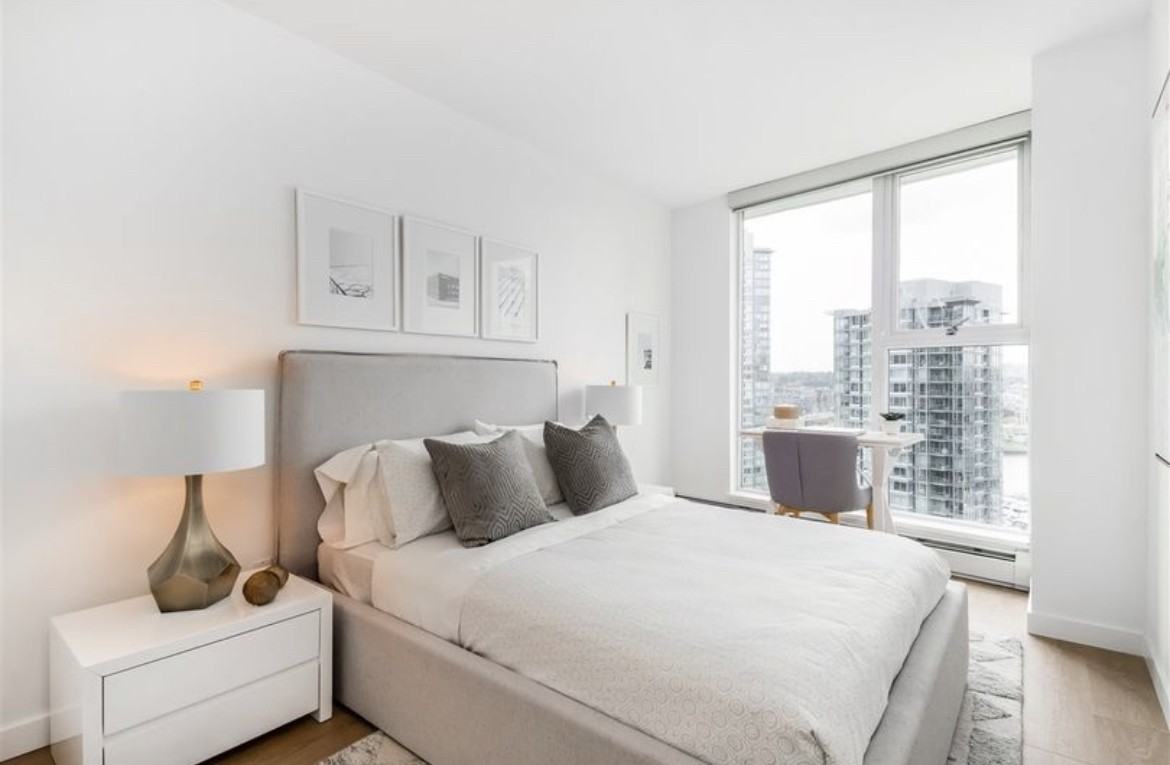 1009 Expo Boulevard - Photo 3 of 11