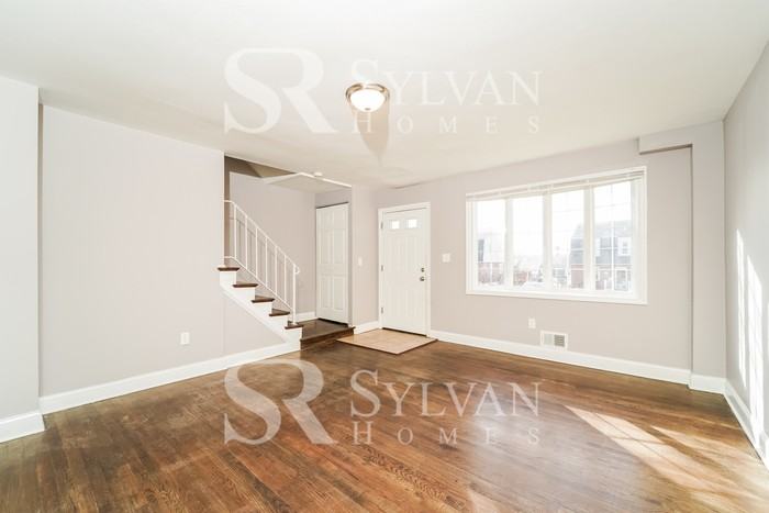 5693 Arnhem Rd - Photo 3 of 16