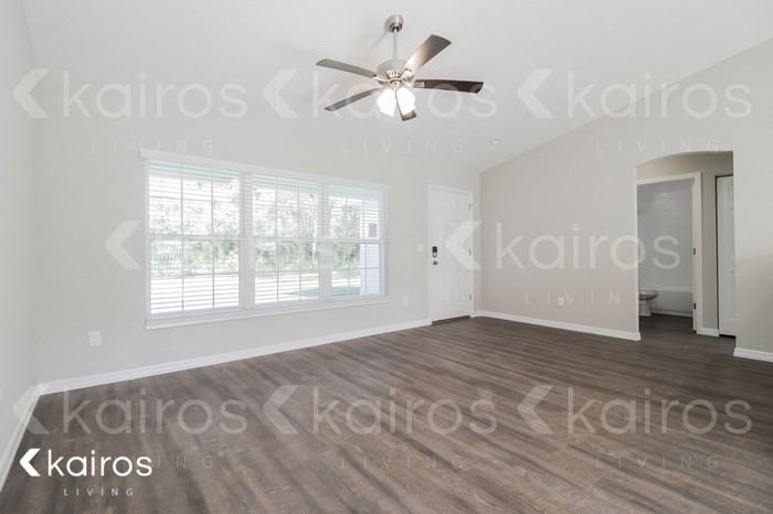 3392 Se 138th St - Photo 2 of 17