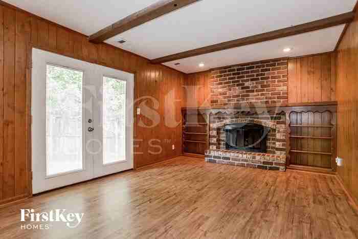 4501 E 104th St - Photo 3 of 15