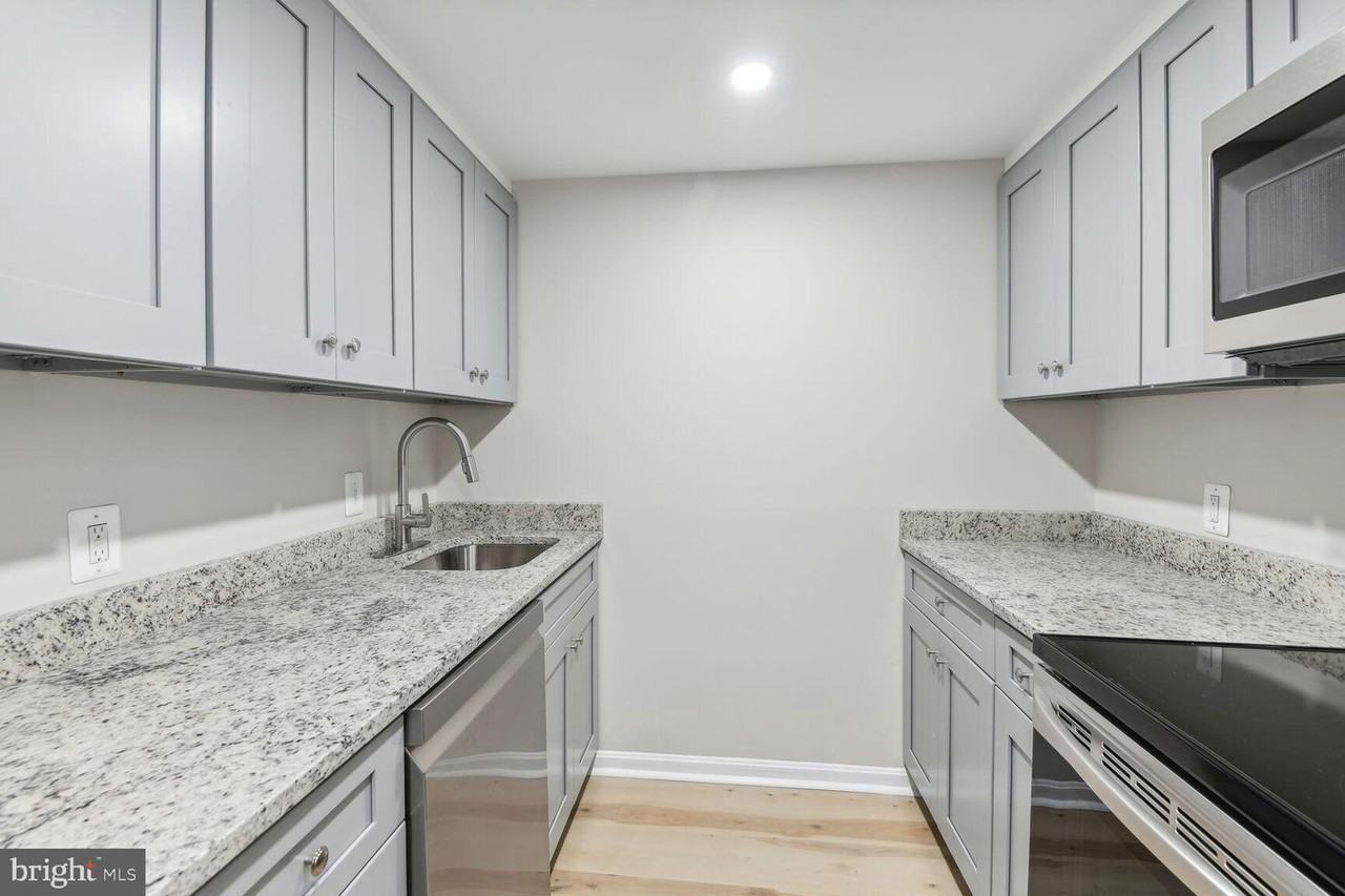 327 8th Street Northeast #8 - Photo 2 of 14