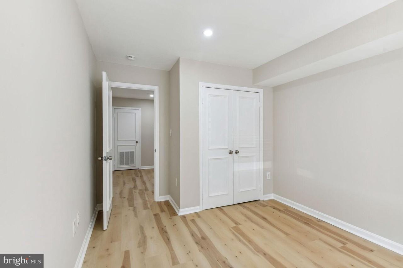 327 8th Street Northeast #8 - Photo 6 of 14